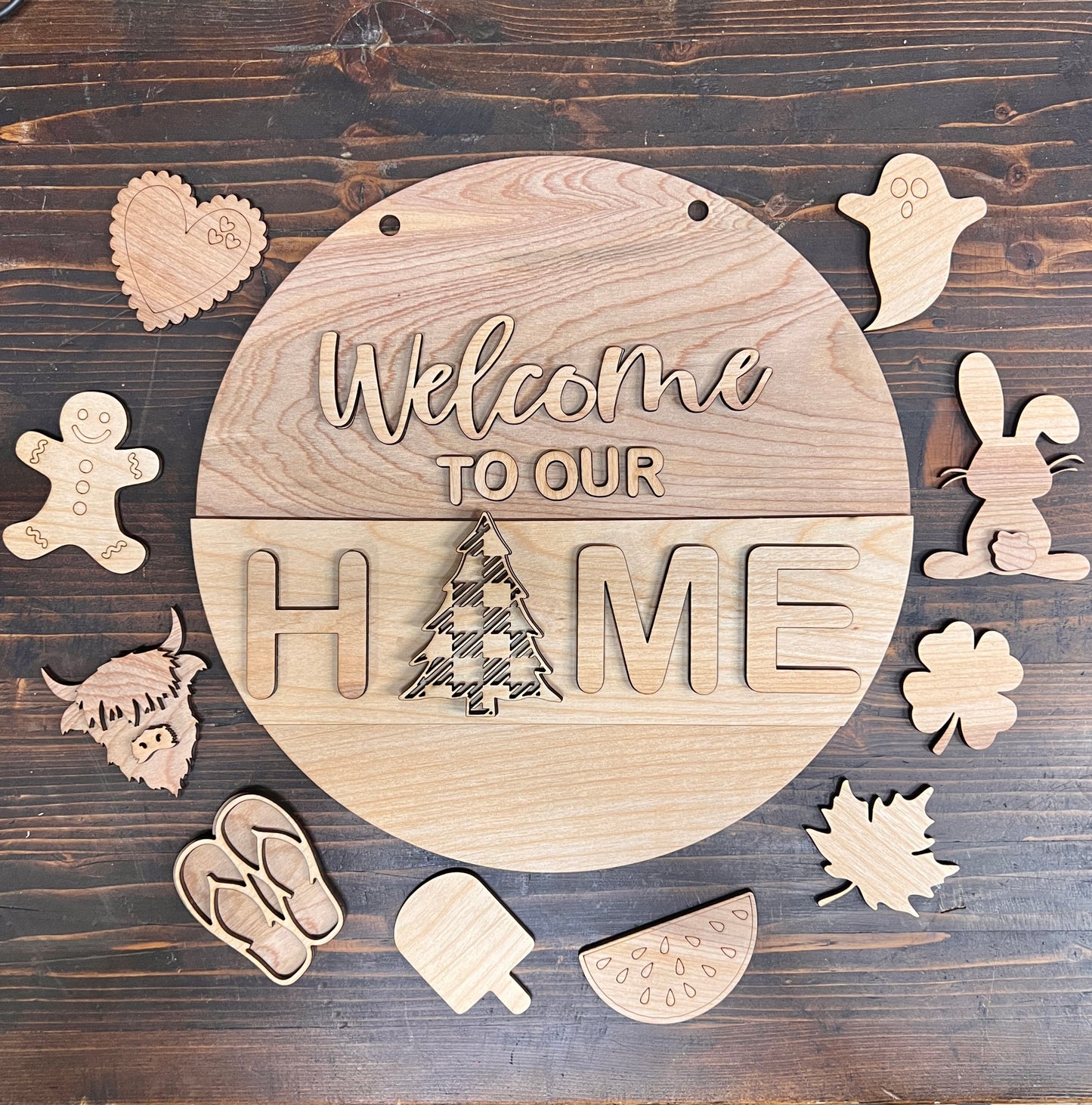 Interchangeable Welcome Home Round Sign (DIY)